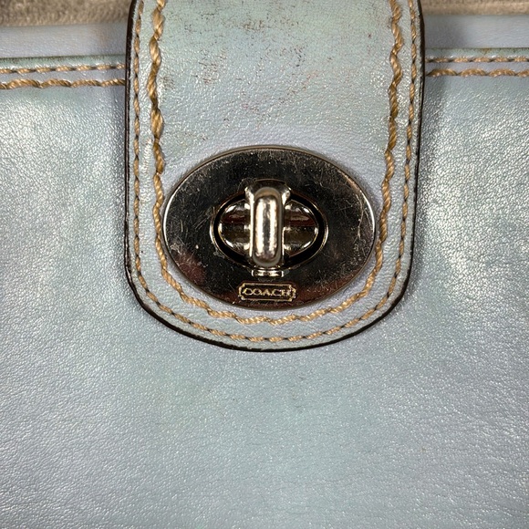 Coach light Blue Women's Turn Lock Wallet - Picture 2 of 6